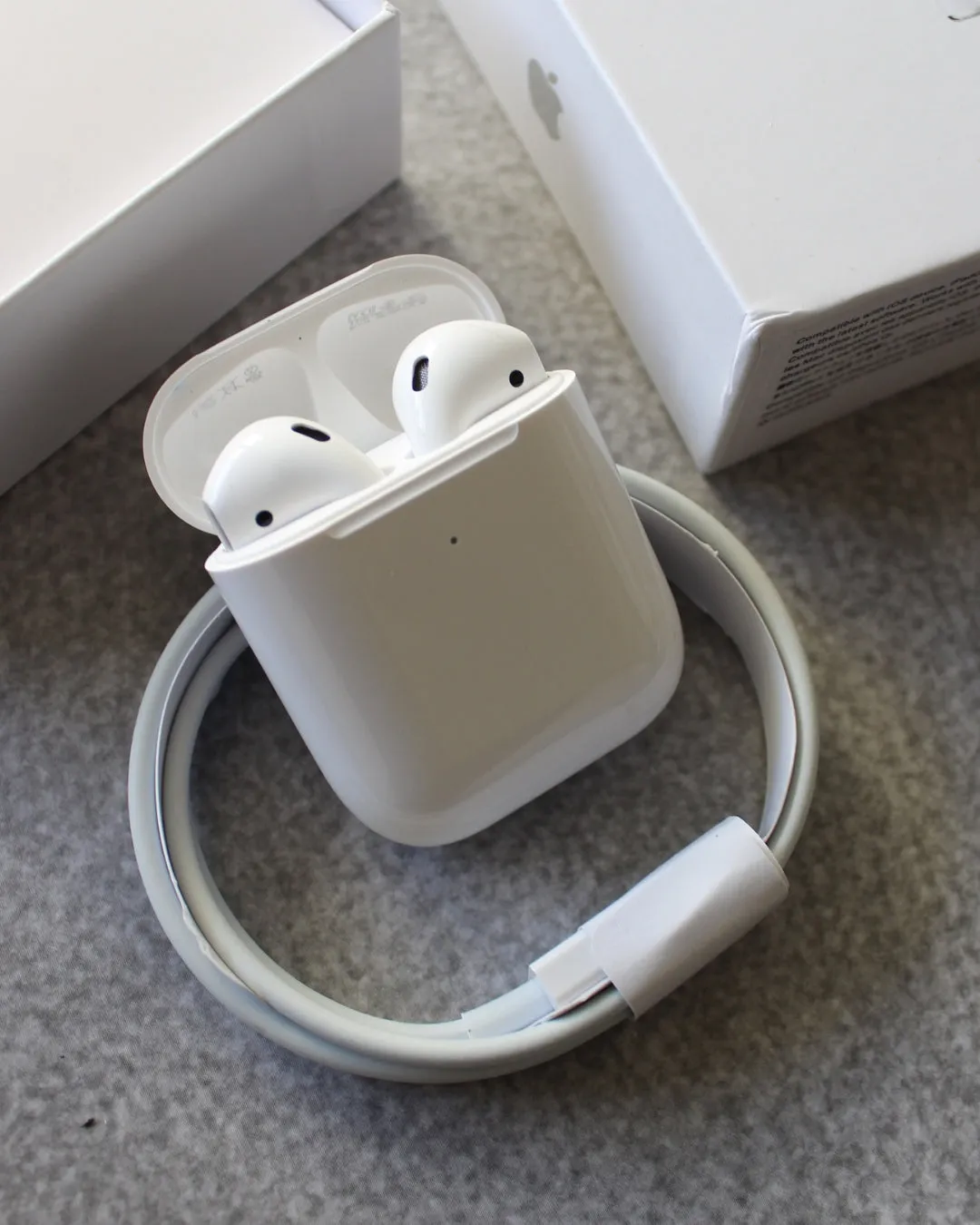 PrimePicks AirPods 2 - (Lightning)