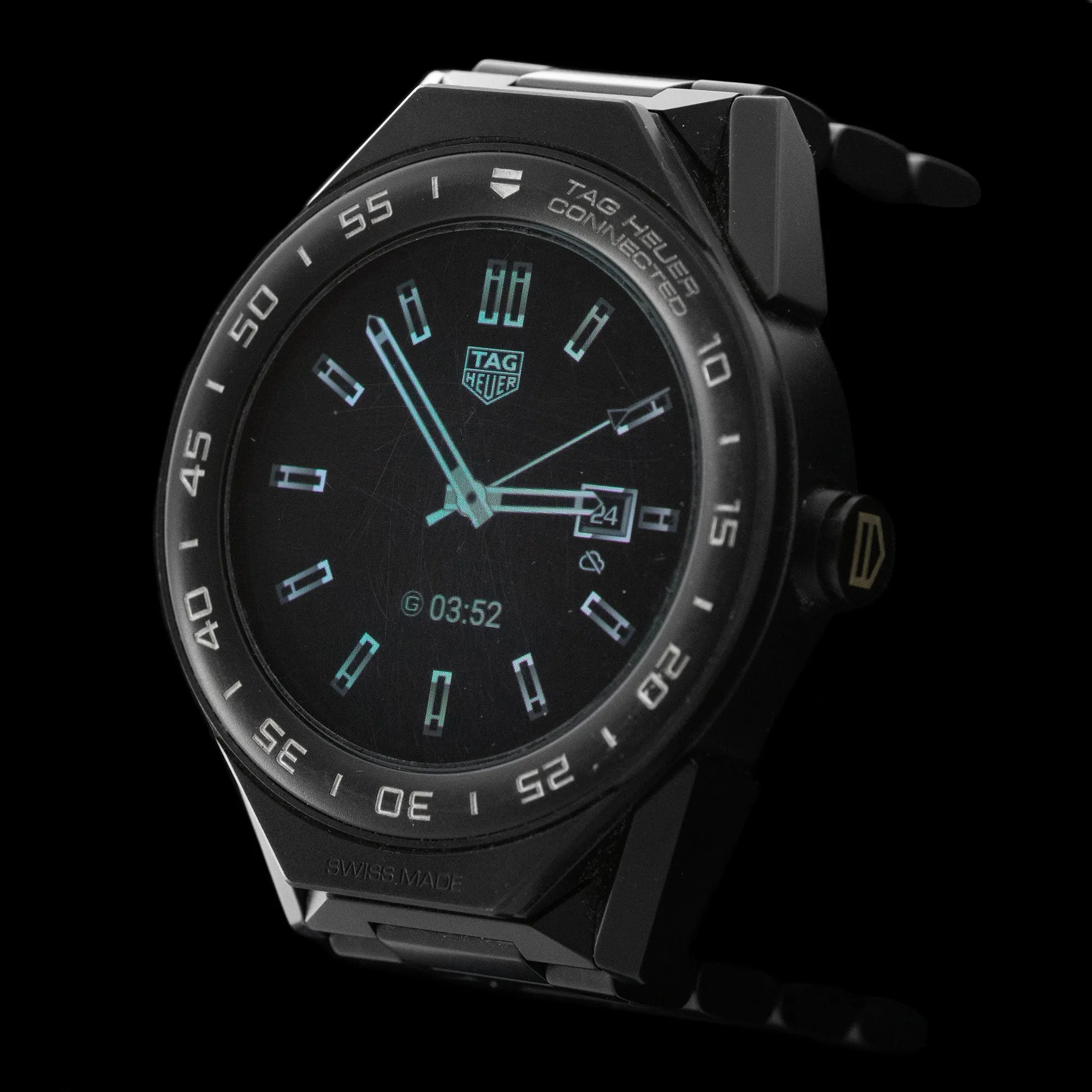 TAG Heuer - 2017 Connected Modular 45 Smartwatch