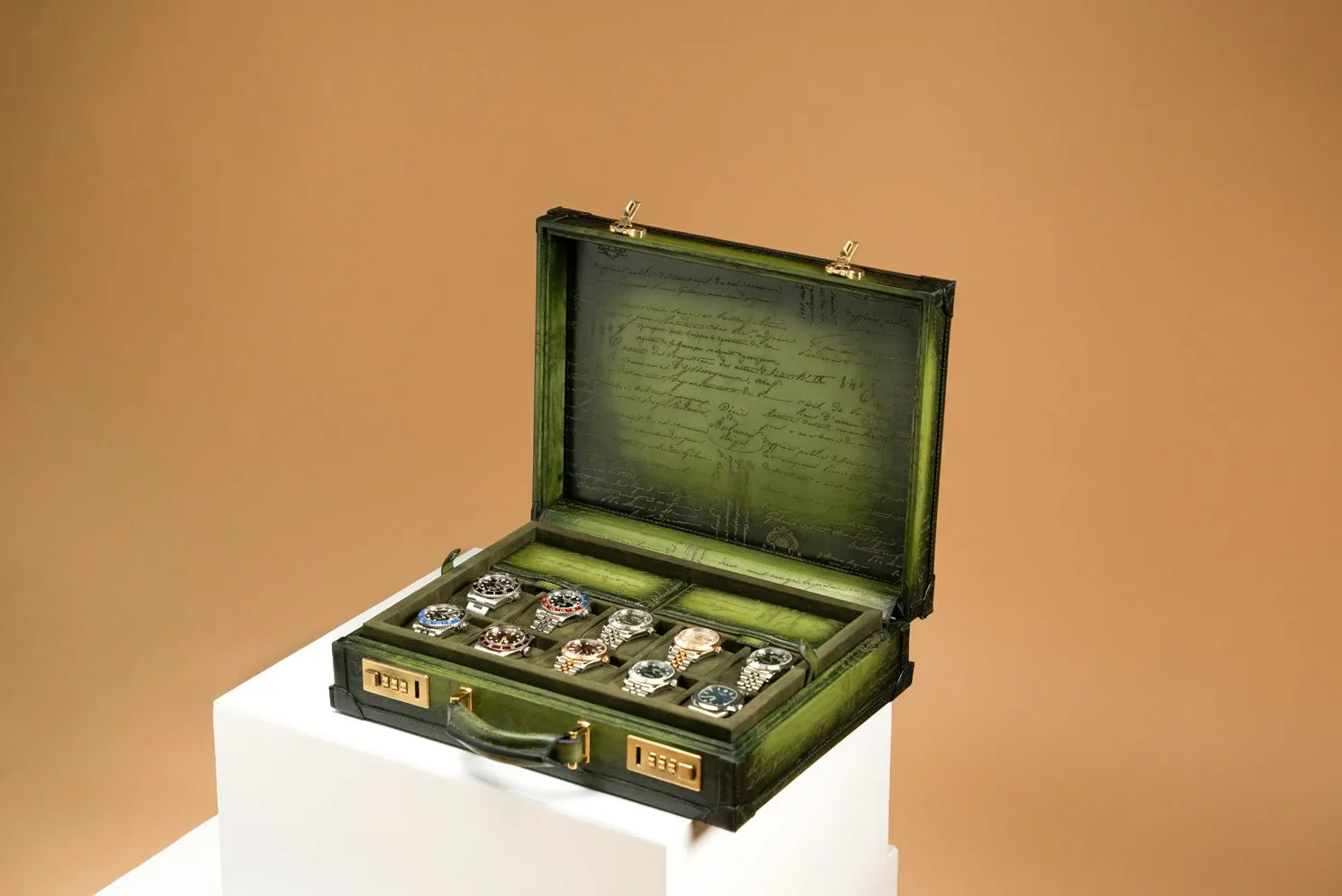 Watch Collector Case - Master Edition Parchment Patina Olive Green